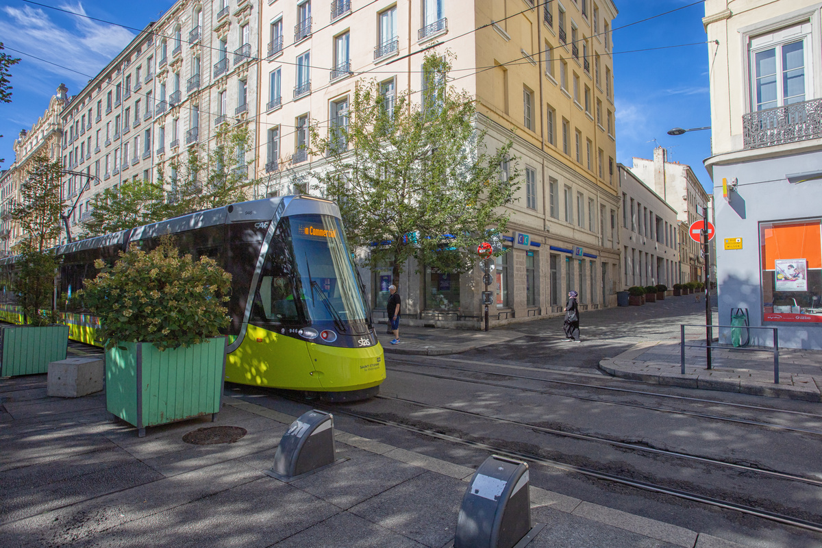 Tram stas dans centre-ville Saint Etienne
