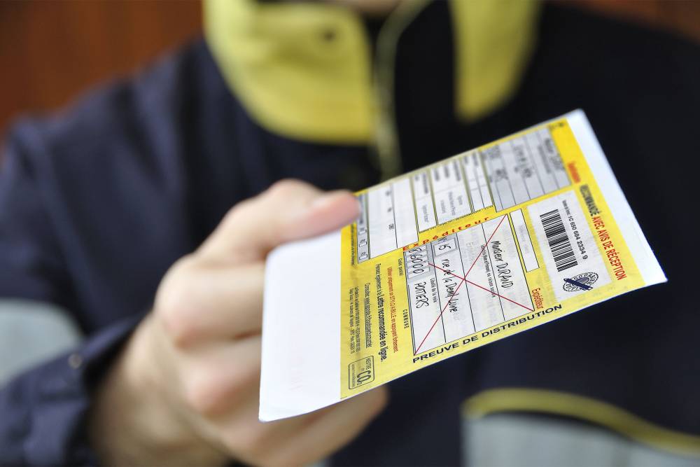 livraison carte grise facteur la poste