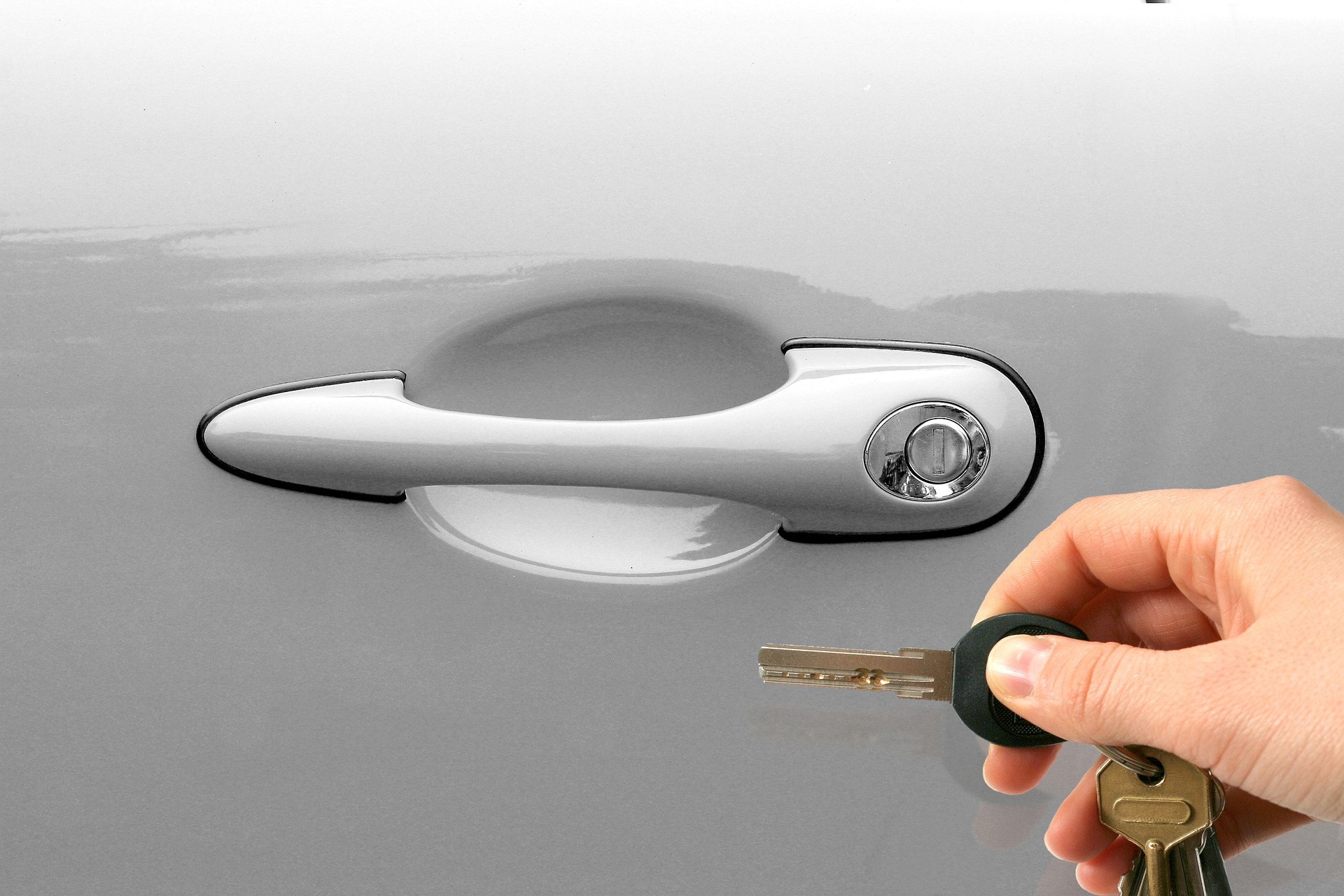 ouvrir porte voiture